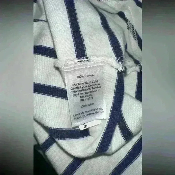 Vineyard Vines Navy and White Striped 1/4 Zip-Up Pullover - Sz XS - Picture 4 of 4